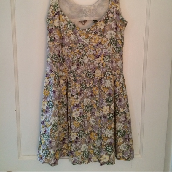 BOW BACK DRESS - Picture 2 of 4