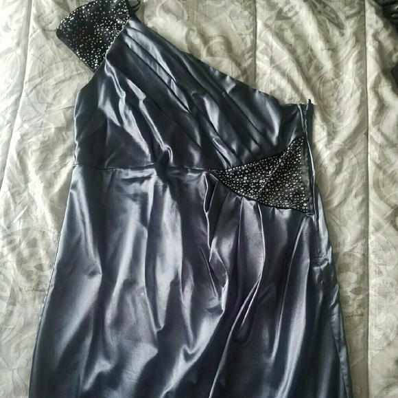 Dress - Picture 1 of 4
