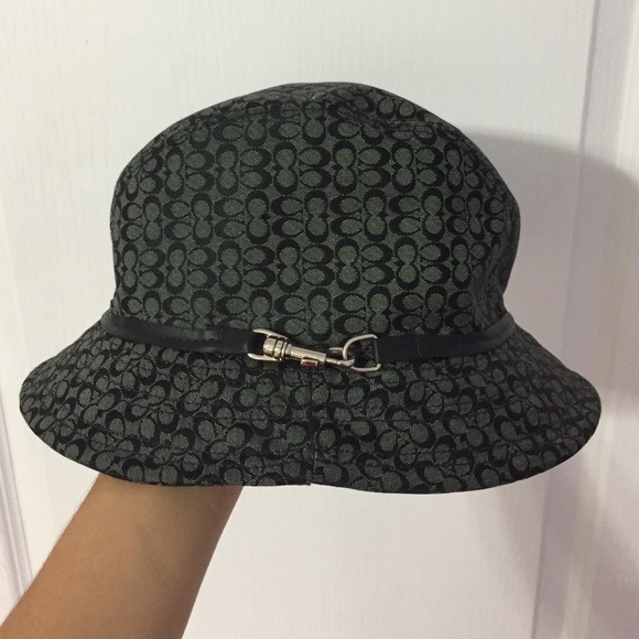 100% authentic Coach hat NEVER USED - Picture 2 of 4