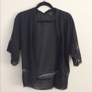 Black kimono w lace