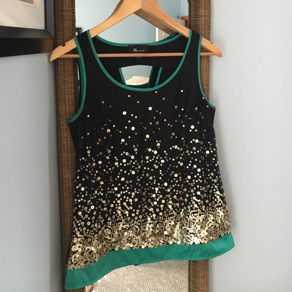 Fun top! Sequins and satin trim, size S-M - Picture 1 of 3