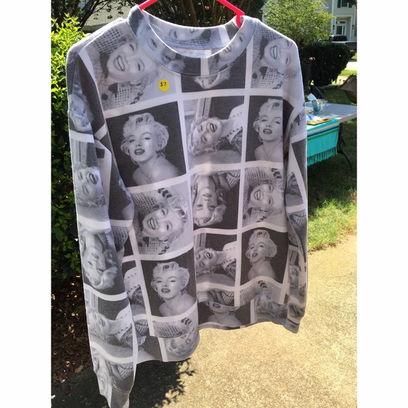 Marilyn Monroe sweatshirt