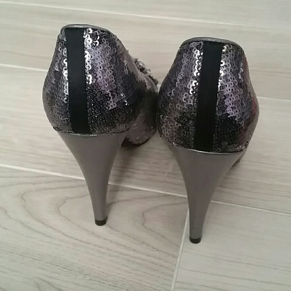 📣📣Blingy High Heels Final Sale📣📣 - Picture 3 of 3