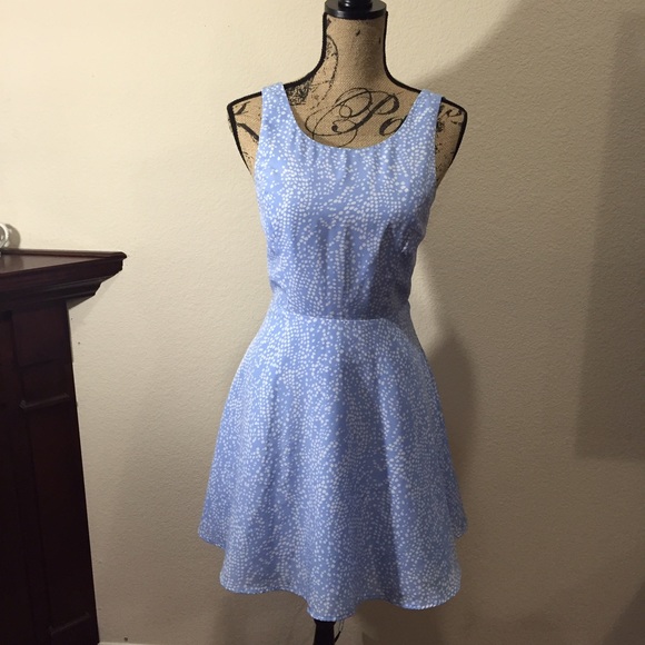 ❌SOLD❌ On ♍️erc🅰ri  EUC Forever 21 👗 Dress