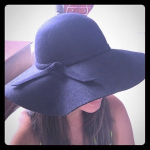 Felt Derby Hat