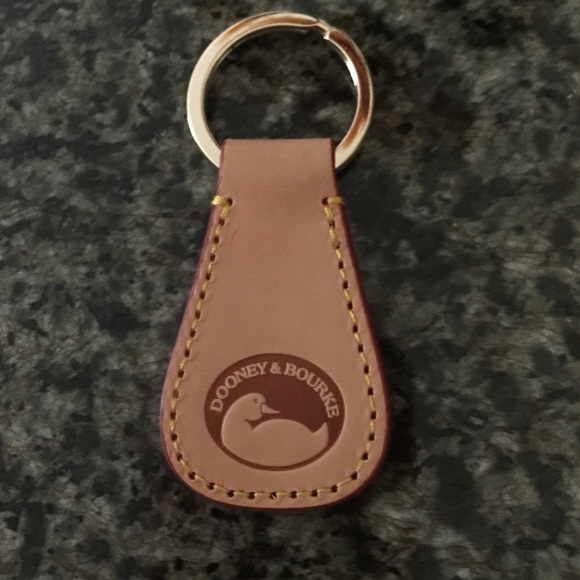 🎀💕Dooney & Bourke key holder!!💕🎀