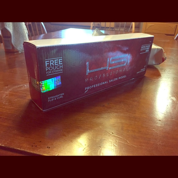 HSI Professional Hair Straightener