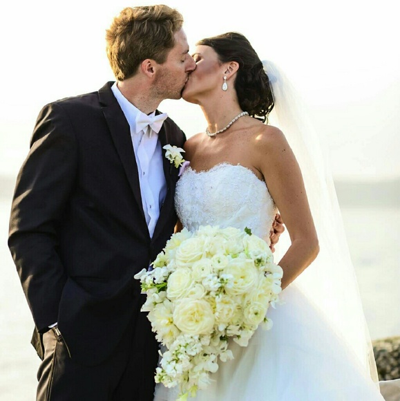 Meet your Posher, Meredith - Picture 2 of 7