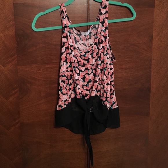 Adorable floral tie up tank