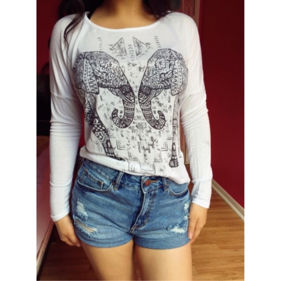 ✨SALE. Elephant tribal long sleeve