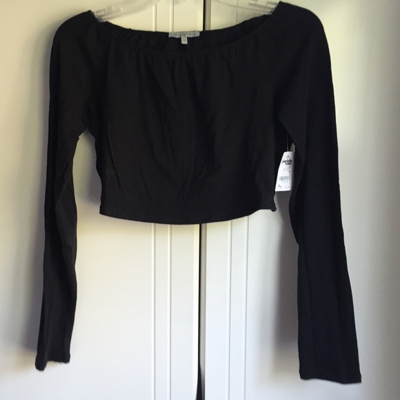 BRAND NEW CHARLOTTE RUSSE CROP TOP - Picture 1 of 2