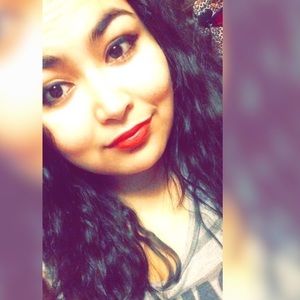 Meet your Posher, Carmen