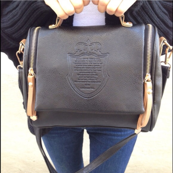Black pu leather messenger/top handled bag - Picture 2 of 2