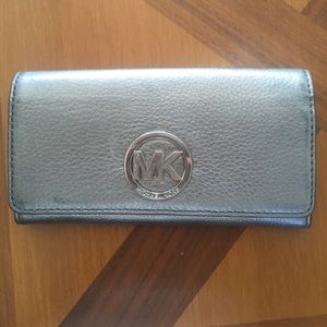 *SOLD* Michael Kors Wallet