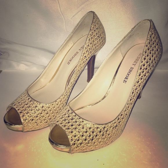 Gold heels size 9.5