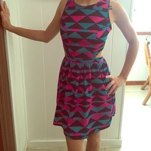 Hip cutout geometric dress