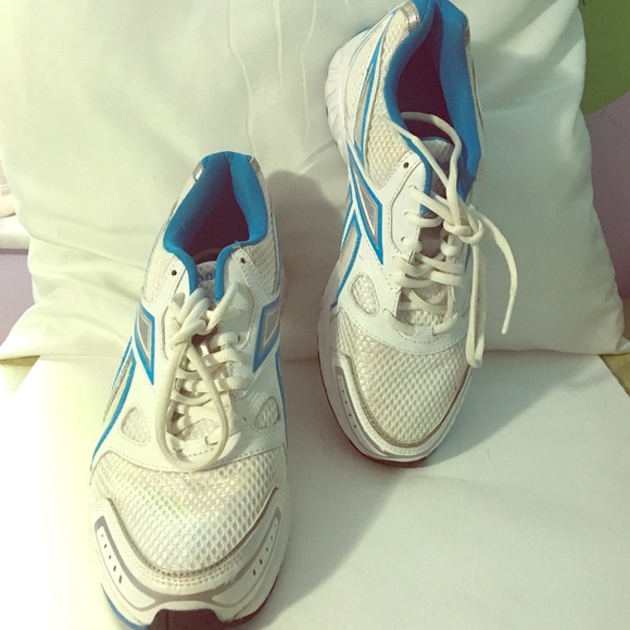 White and blue tennis shoes