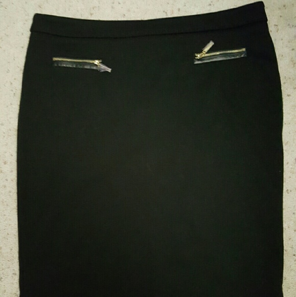Dana Buchman black pencil skirt, 12.