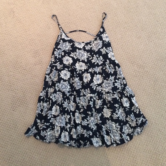 Brandy Melville Jada dress