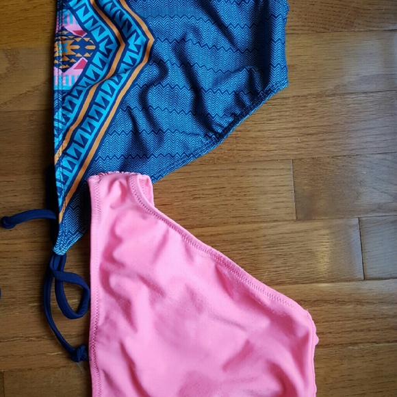 Bikini bundle - Picture 3 of 3
