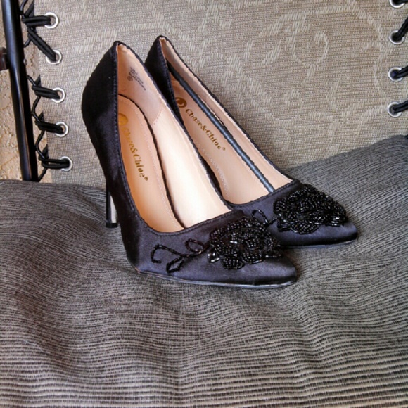 Chase & Chloe high heel shoes
