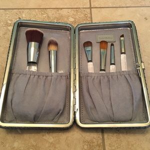 Trish Mcevoy Power of Brushes Collection