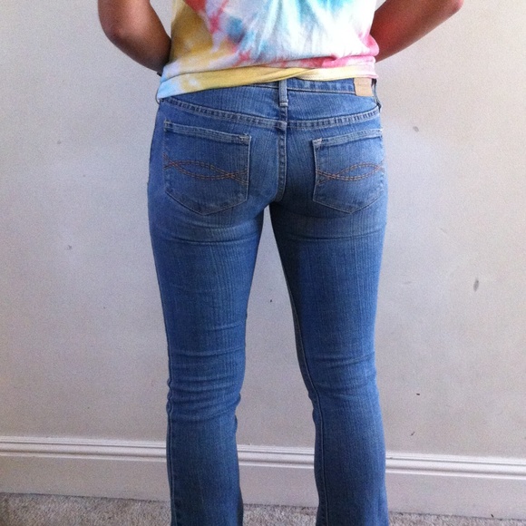 Abercrombie flare jeans - Picture 2 of 4