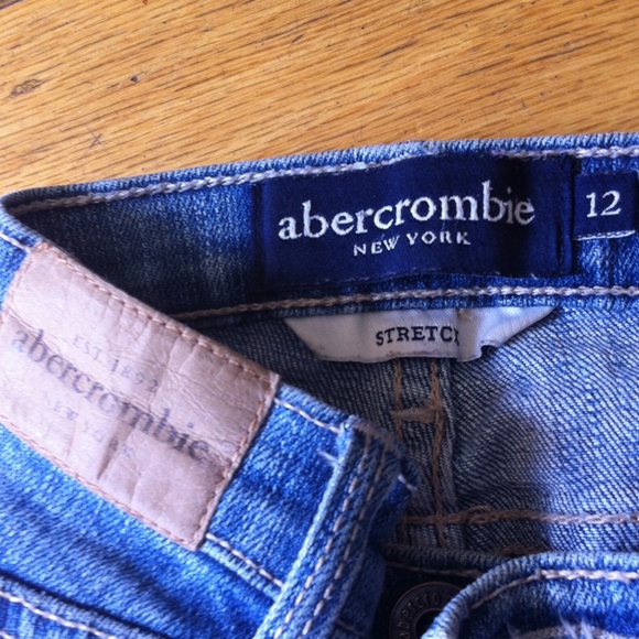 Abercrombie flare jeans - Picture 3 of 4