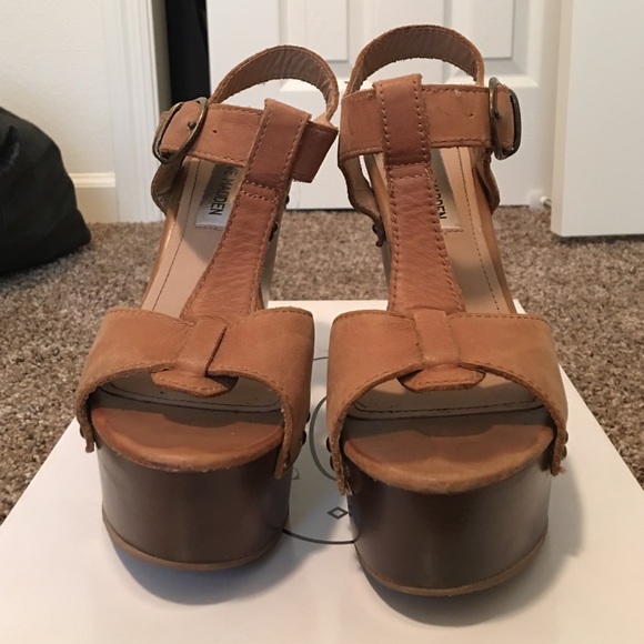 Steve Madden wedge 6.5