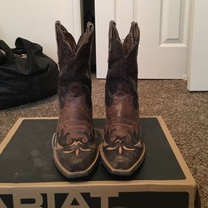 Ariat dahlia cowboy boots 6.5