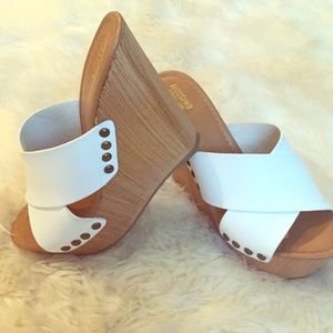 Cute strapless wedges