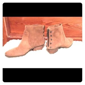 Vince Camuto ankle boots. Size 7.