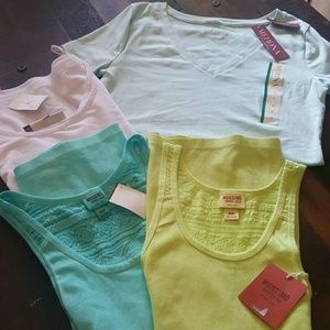 New with tags, TANKS & TEE SHIRT *BUNDLE*