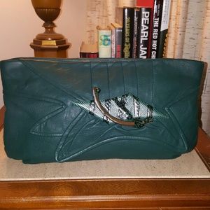 Vintage 80's leather clutch