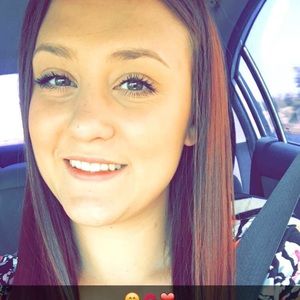 Meet your Posher, Deanna