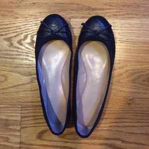 Banana Republic Embossed Ballet Flats