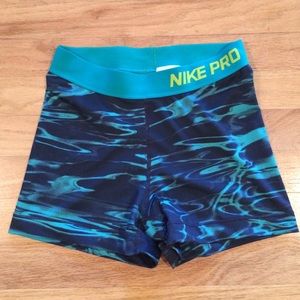 Woman's Nike Pro Spandex Shorts