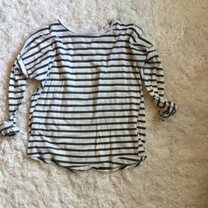3/4 Sleeve Gray and White Striped Top