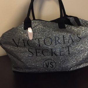Victoria secret weekend bag