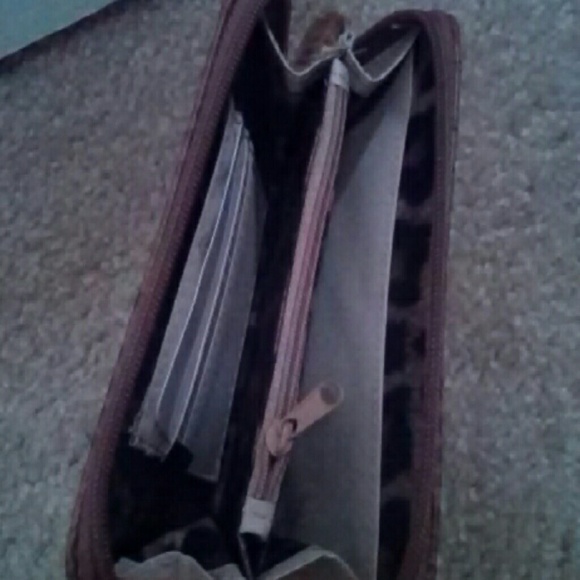 Wallet - Picture 2 of 2