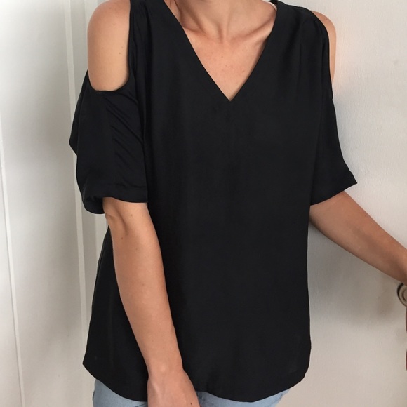 Black Rachel Roy silky smooth top