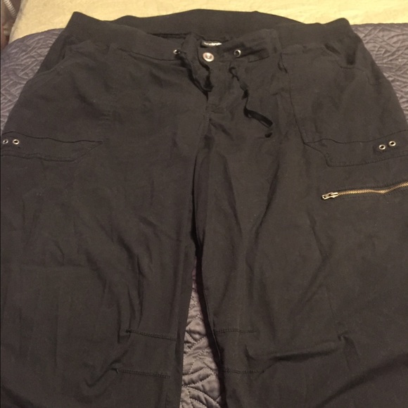 Lane Bryant convertible cargo capris size 20