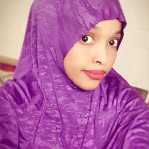 Meet your Posher, Malika