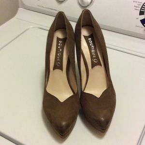 Boutique 9 pumps