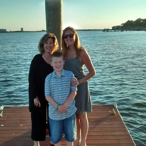 Meet your Posher, Macey