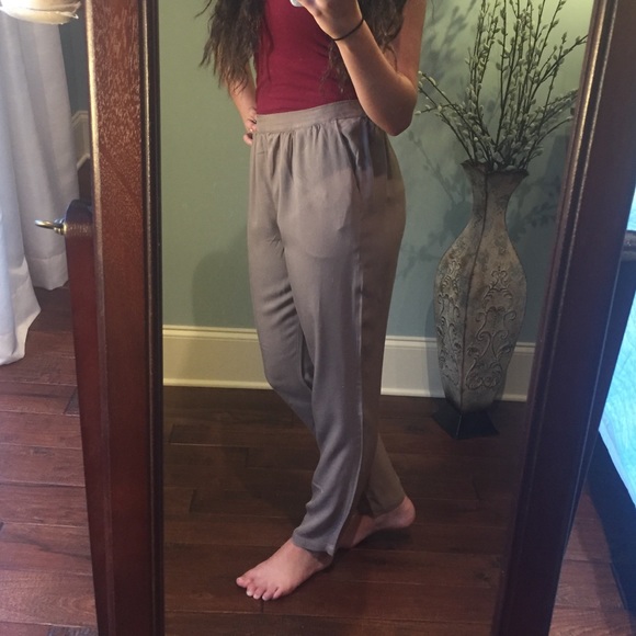 Very cute never worn lounging pants