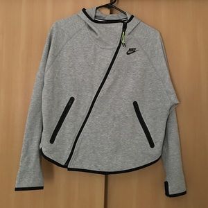 nike asymmetrical jacket