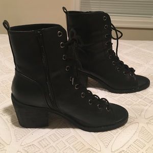 Lace up Ankle boots.