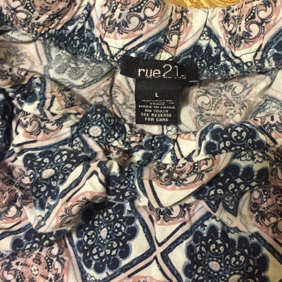 Adorable Rue21 shorts - Picture 2 of 3