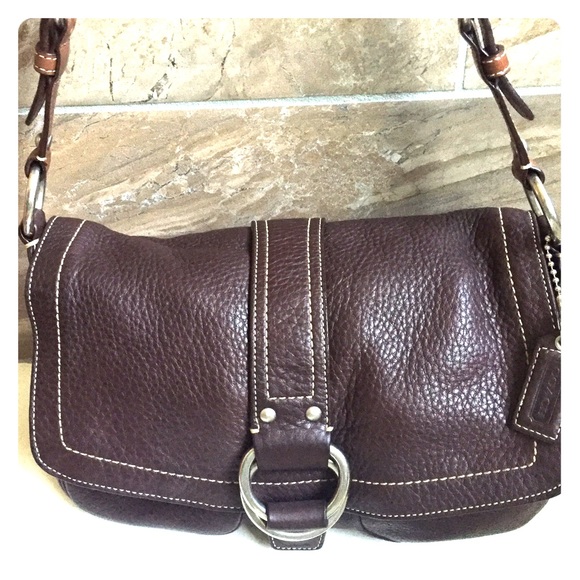 Coach Handbag!! ❤️ - Picture 1 of 4